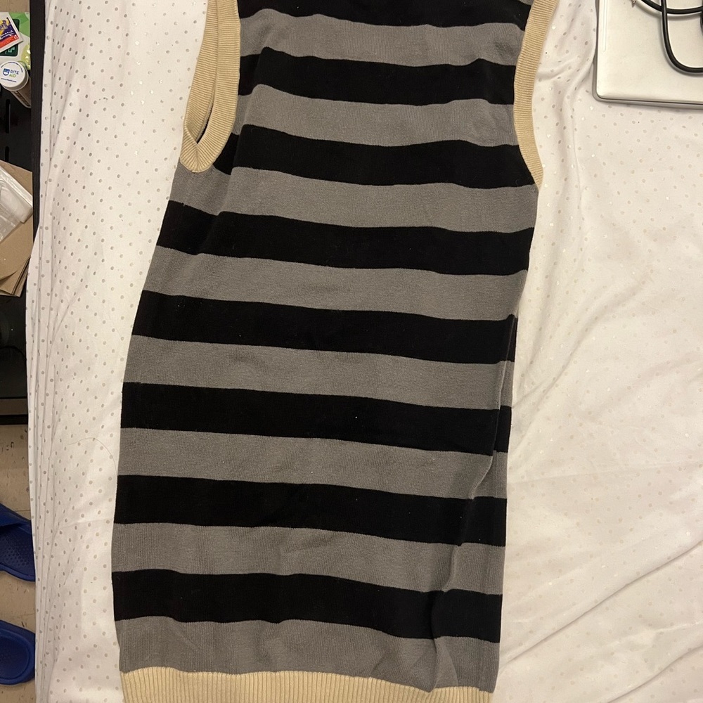 Cardigan - Picture 5 of 6